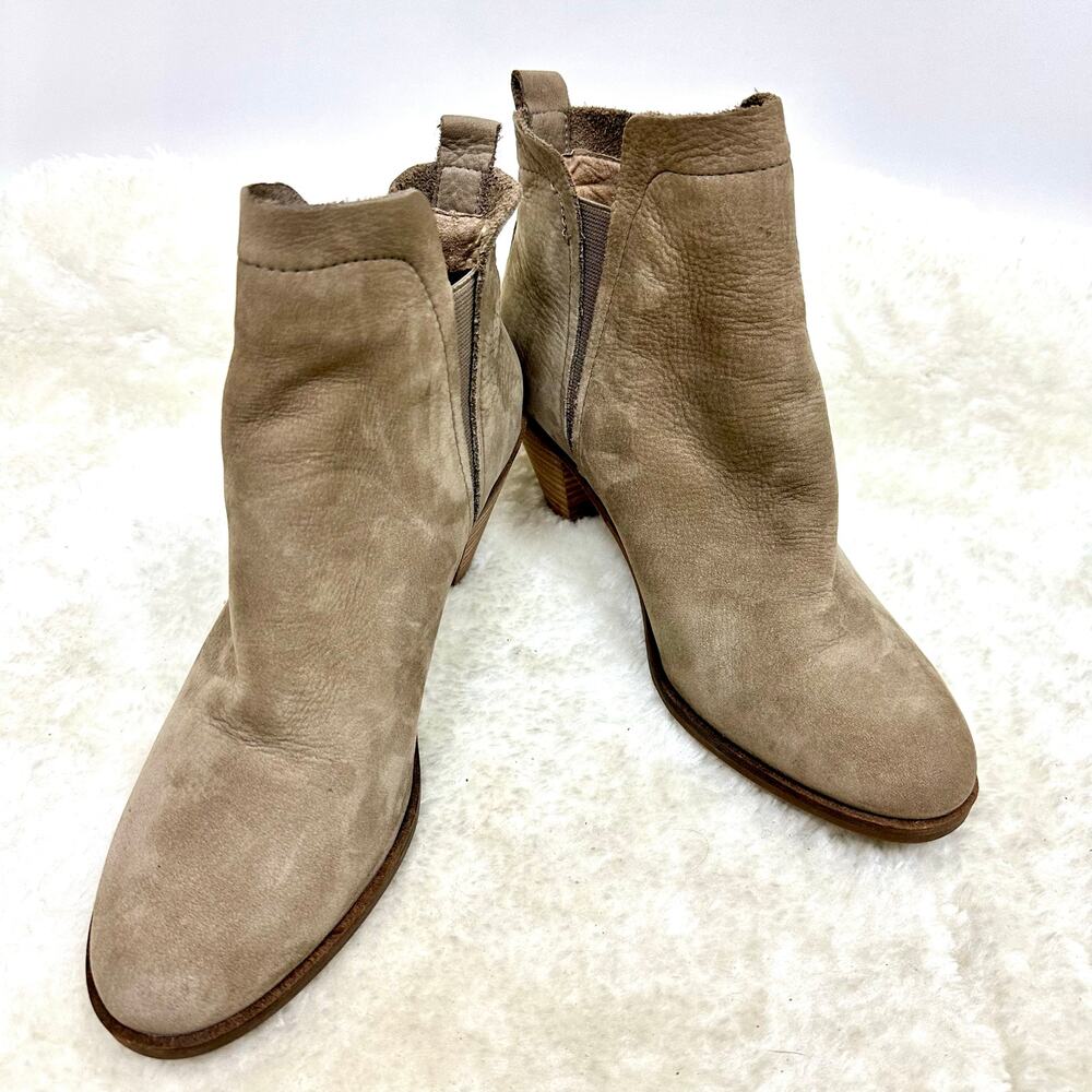 Lucky Jana Nubuck Leather Heeled Slip on Ankle Boot Size 7
